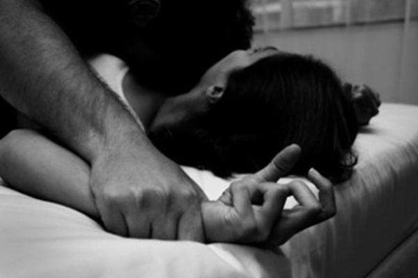 Bé gái 5 tuổi bị 2 kẻ lạ mặt bắt cóc, cưỡng hiếp rồi sát hại dã man-3