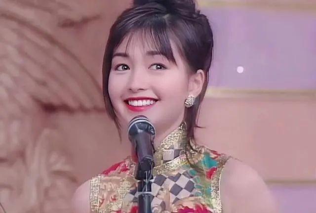 Nhan sắc đỉnh cao của Quách Tương Lý Ỷ Hồng thời trẻ-2