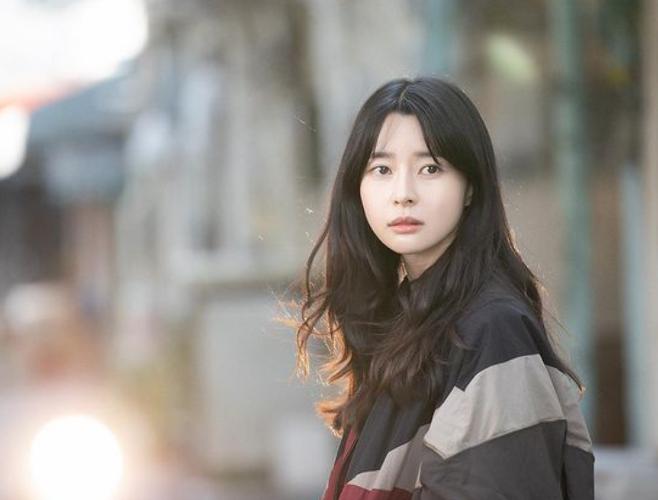 Nữ phụ xinh đẹp trong Itaewon Class từng suýt bị bắt cóc trong quá khứ-5