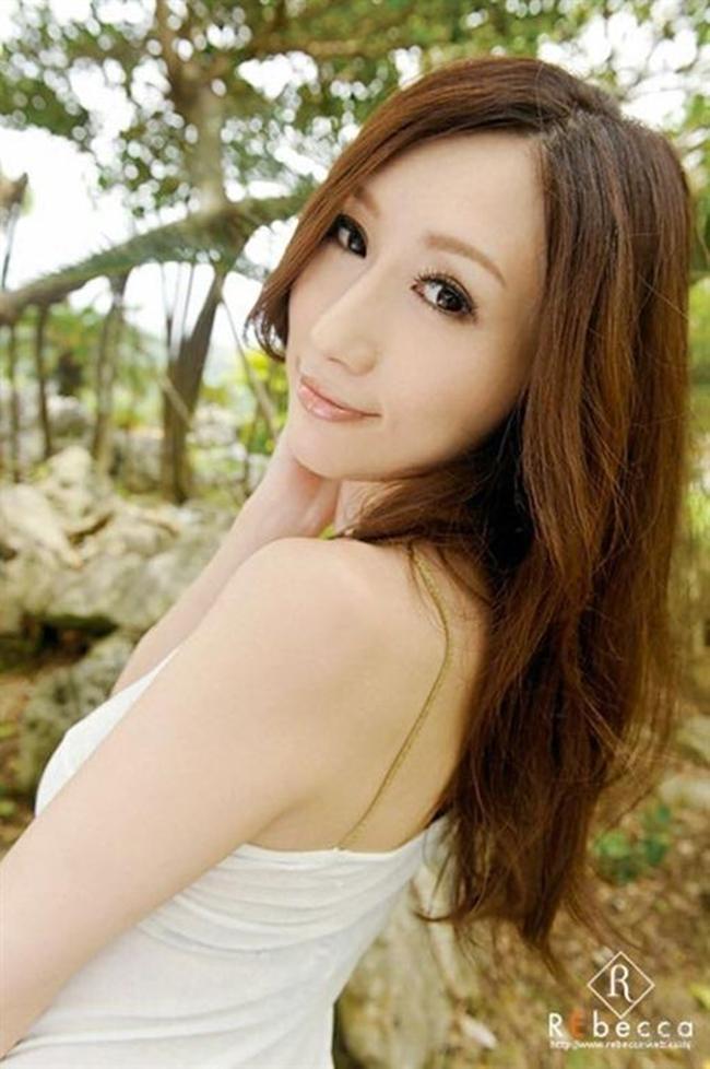 Nữ y tá tự tin siêu vòng một 101cm, bỏ nghề đi đóng phim 18+-10