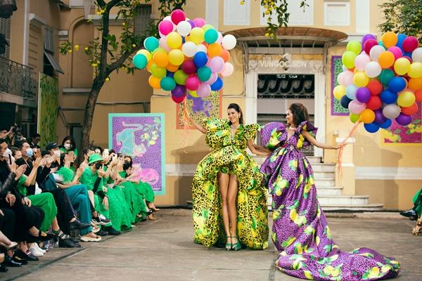 Màn catwalk 1 chín 1 mười của HHen Niê, Minh Tú, Lương Thùy Linh-5