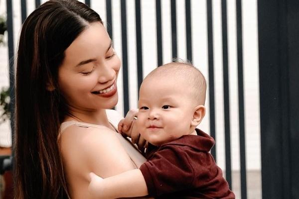 Hồ Ngọc Hà nói con gái giống bà nội, có thực sự phải vậy?-15