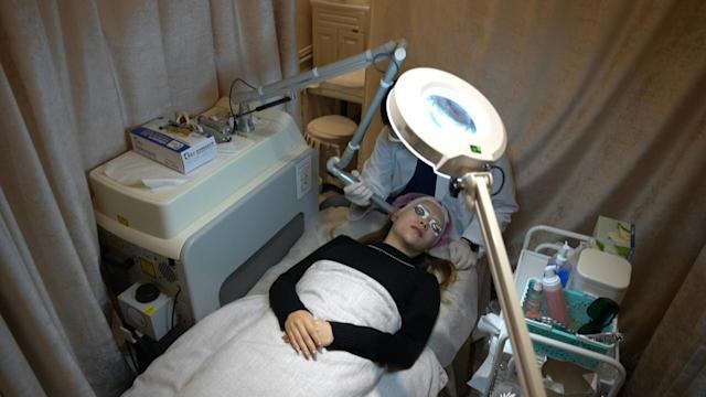 Trào lưu phẫu thuật thẩm mỹ bữa trưa-1