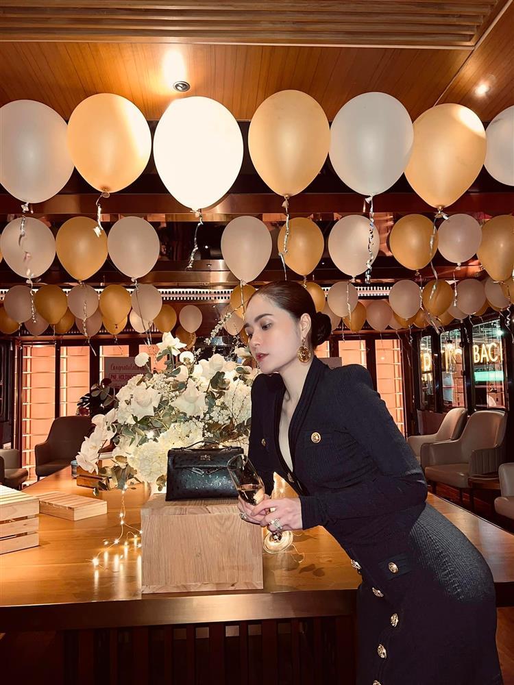 Trang Pilla đụng độ Đoàn Di Băng: Khung hình tỏa tiền tài, nhan sắc-3