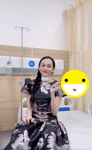 Á hậu chuyển giới không nói chuyện được sau cắt trái cổ-1