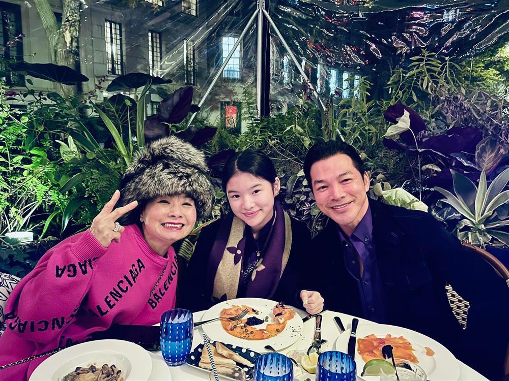 Trần Bảo Sơn lộ diện bên dàn celeb, thần sắc ra sao?-8