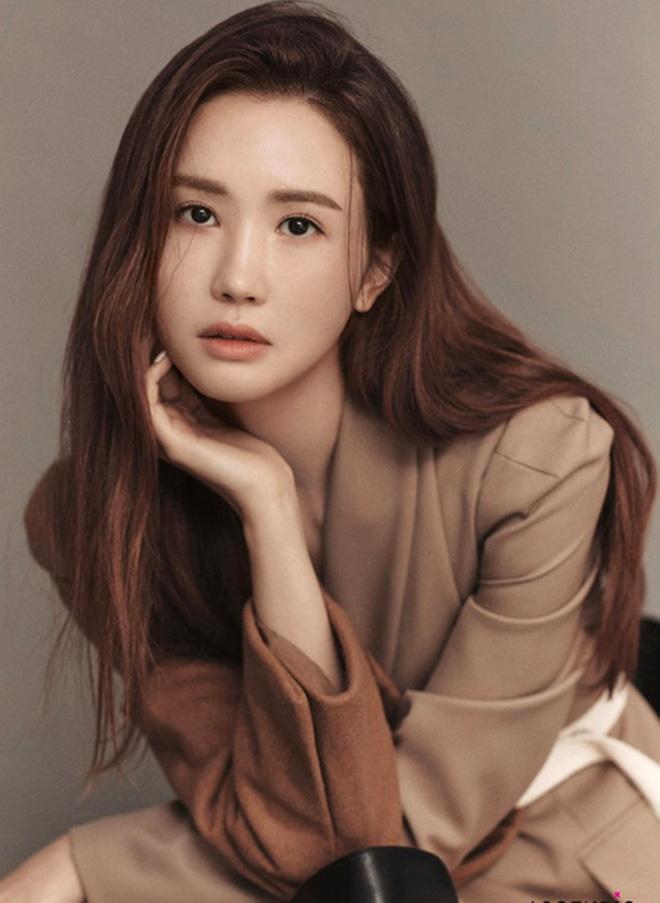 Lee Da Hae sống dư dả dù bị chê hết thời, bán kem trộn-7