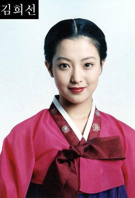 Mỹ nhân Hàn tự nhận đẹp hơn Kim Tae Hee, Jeon Ji Hyun-2