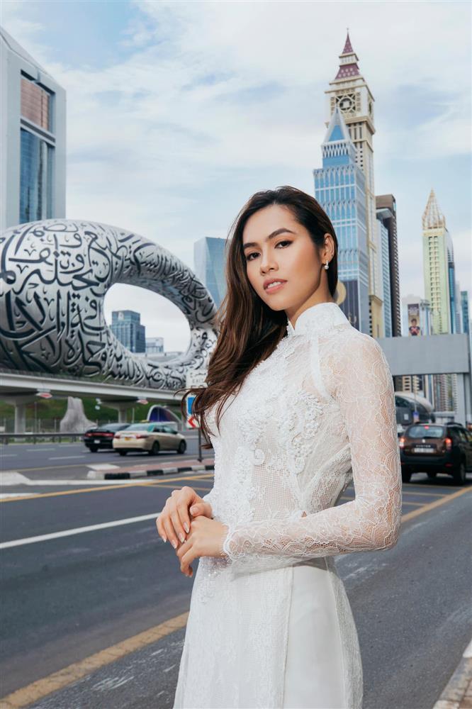 Á hậu Hoàng My tự dự đoán nhiễm biến chủng Omicron-2