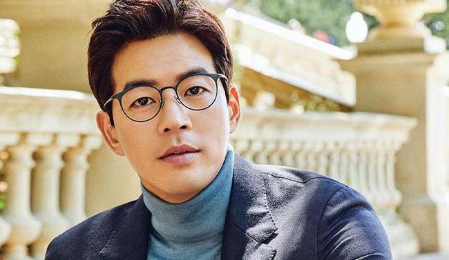 6 nam thần xứ Hàn được fangirl muốn mang về cho mẹ-10