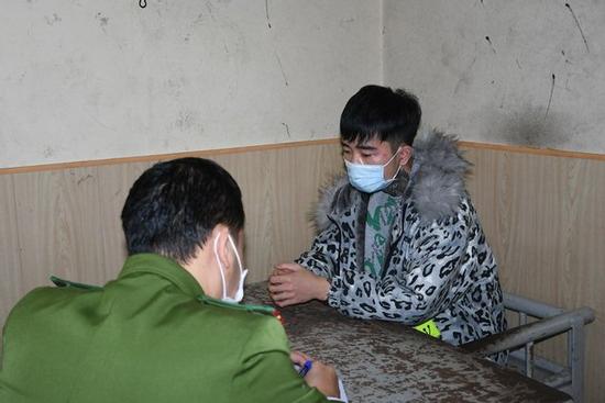 Kẻ cướp hơn 3 tỷ của ngân hàng khai gì về kế hoạch gây án?