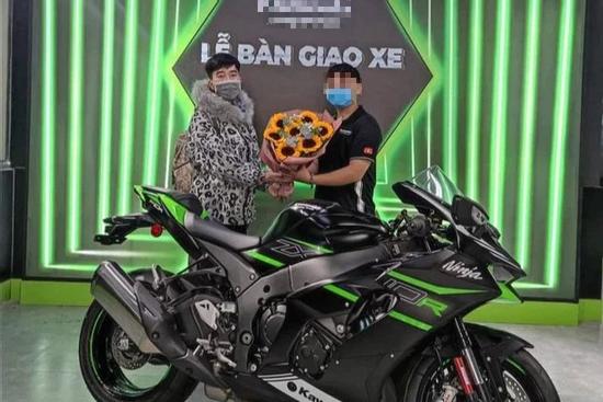 Clip: Nghẹt thở giây phút bắt thanh niên cướp ngân hàng Hải Phòng