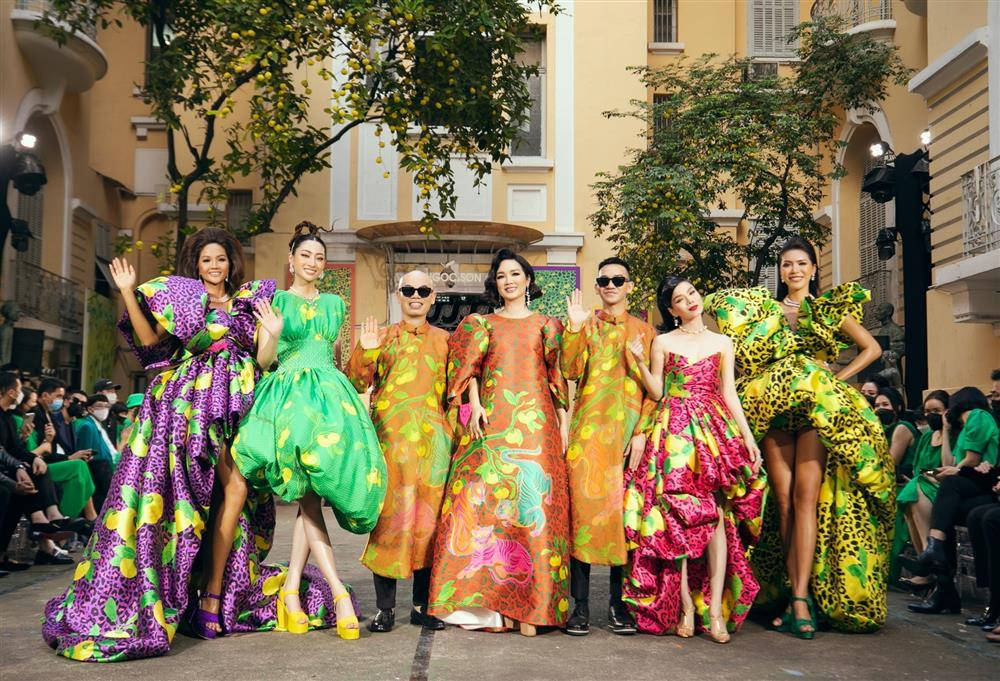 Tình hình Hòa Minzy sau khi tiếp xúc Minh Tú mắc Covid-19-6