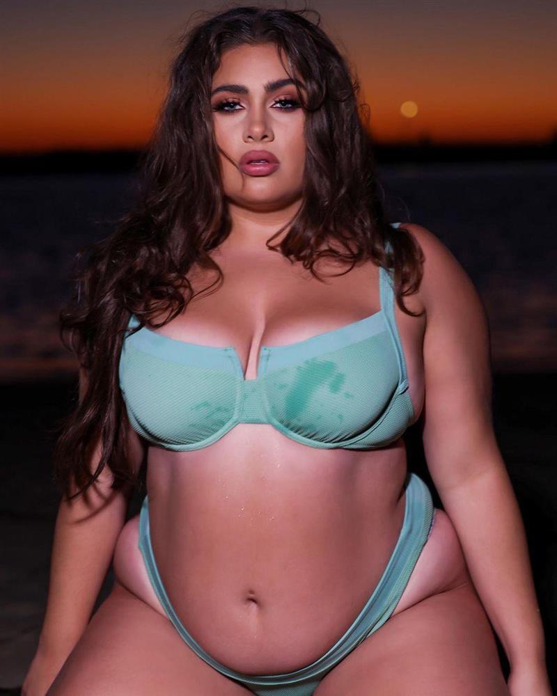 Nặng 100kg, Á hậu Miss Earth USA 2022 tự tin diện bikini, váy bó-5