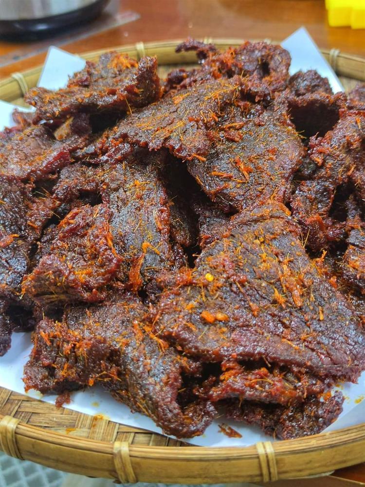 Công thức làm bò khô đãi khách ngày Tết ngon còn hơn nhà hàng-7