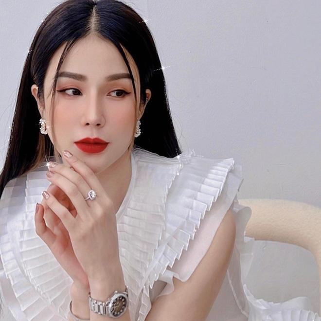 Ly thân chồng thiếu gia, Diệp Lâm Anh giàu cỡ nào?-16