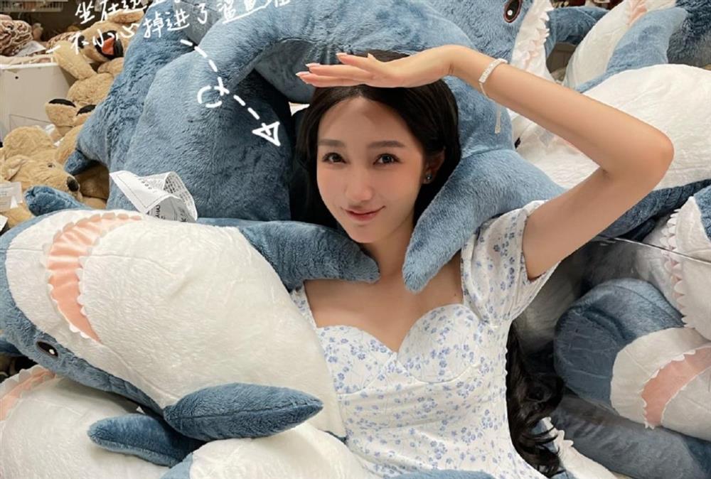 Cô gái khiến Ngô Diệc Phàm thân bại danh liệt giờ ra sao?-6