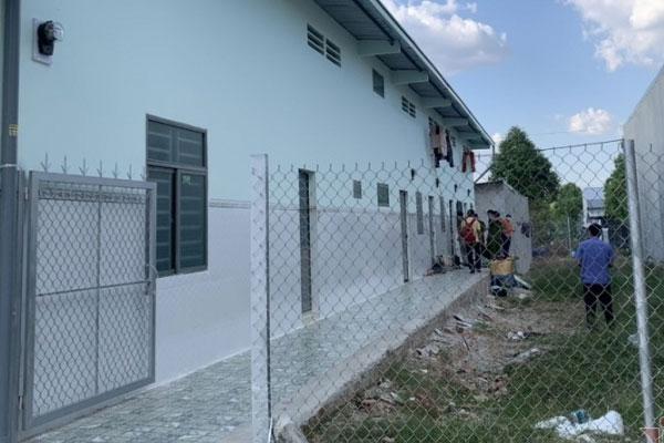 Thi thể nữ giới bị bó chặt bằng mền trong phòng trọ ở Bình Dương-1