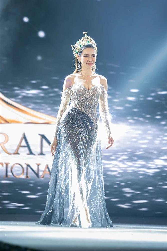 Ngắm trọn 3 bộ cánh giúp Thùy Tiên tỏa sáng như nữ thần đêm tri ân-8