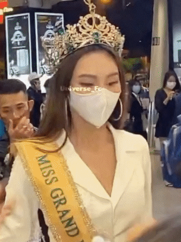 Tranh cãi hoa hậu Thùy Tiên 2 giây - 2 thái độ với bố đẻ-2