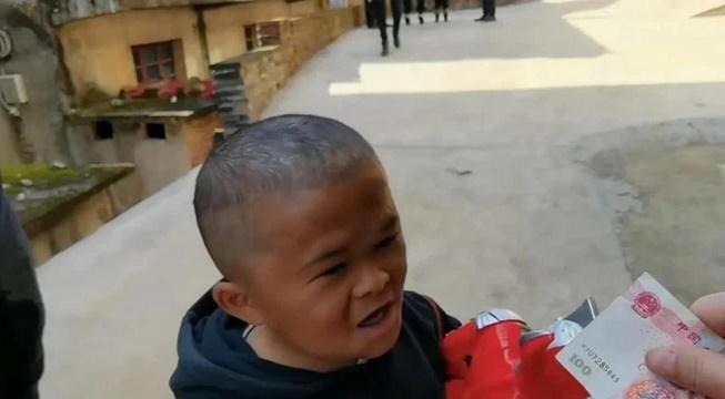 Cuộc sống cậu bé giống hệt tỷ phú Jack Ma sau 6 năm nổi tiếng-7