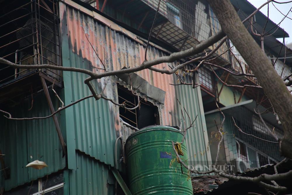 Đề xuất khen thưởng người hùng cứu bé gái trong ngôi nhà cháy-4