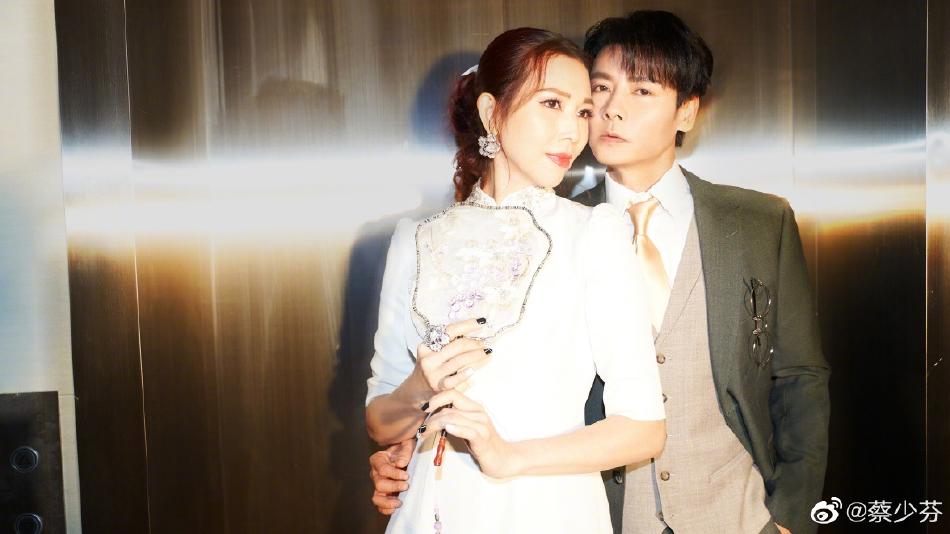 Trương Tấn - Thái Thiếu Phân kỷ niệm 14 năm bên nhau-3