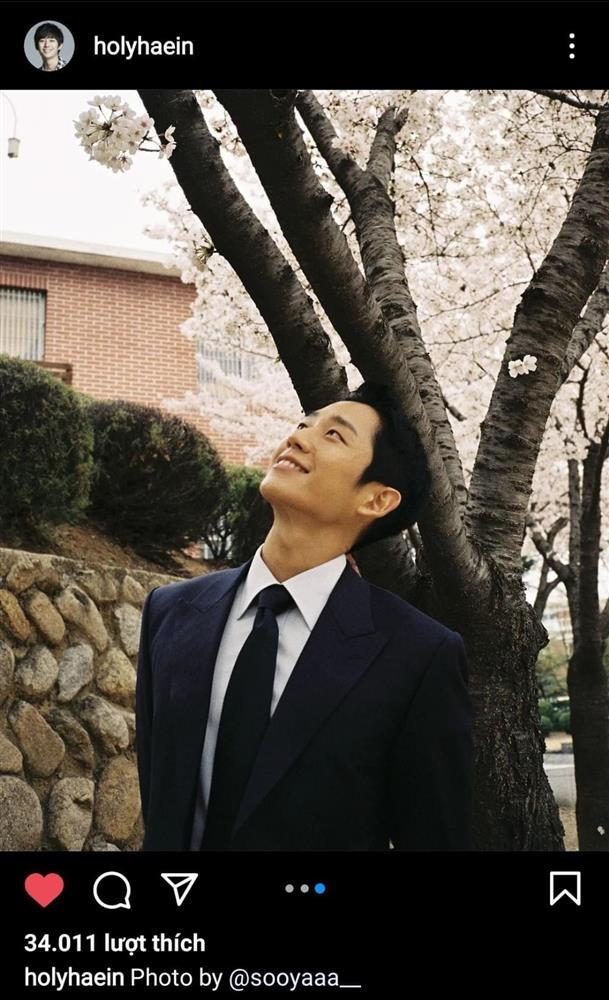 Jung Hae In và Jisoo diễn hăng đến mức suýt hỏng cả đạo cụ-13