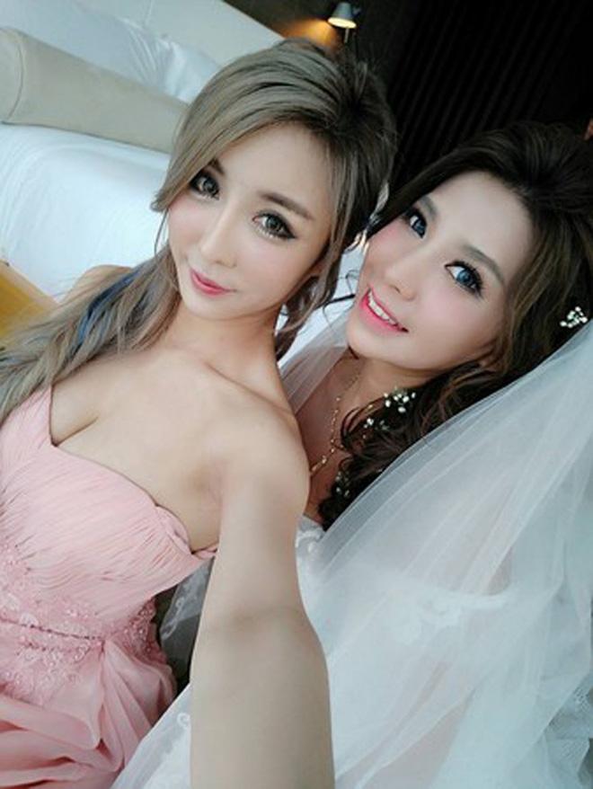 Ăn mặc thế này thì ai mới là cô dâu?-5