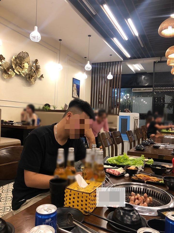 Lần đầu hẹn hò gặp ngay thanh niên chơi Tóp Tóp 180 phút/ngày-2