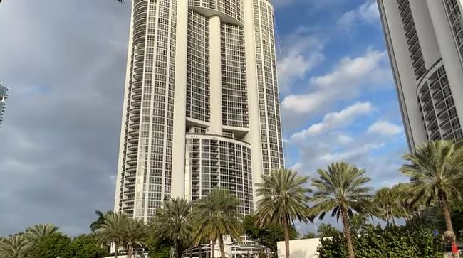 Khoa Pug review nơi ở, món ăn đắt tiền nhà hàng Cựu Tổng thống Mỹ-1