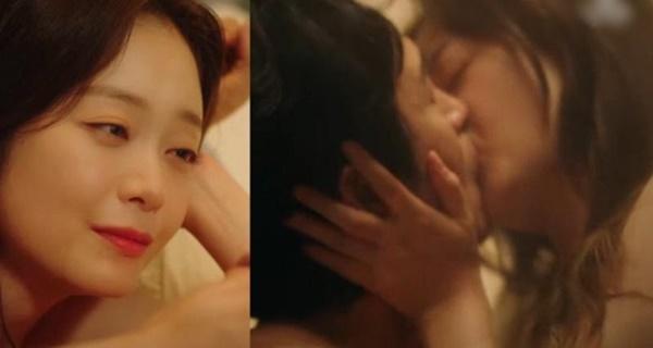 Trút xiêm y gần như 100%, loạt cảnh nóng năm 2021 gây tranh cãi dữ dội-6