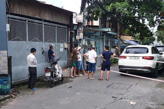 Đi chơi về muộn bị mắng, nghịch tử ra tay sát hại mẹ