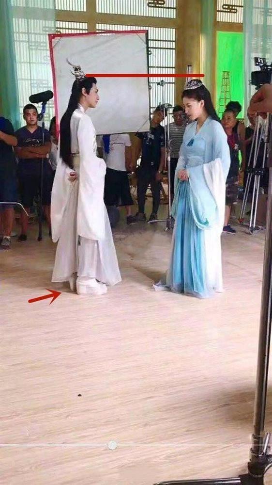 Muôn cách hack chiều cao của sao Hoa ngữ trên phim-3