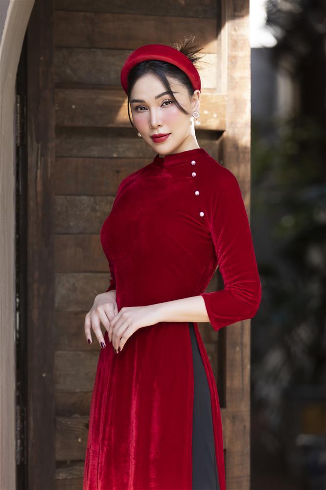 Đọ áo dài đỏ: Diệp Lâm Anh mặc ăn hỏi, Quỳnh Thư bị tố tiểu tam-7