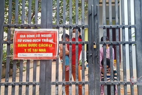 Nhốt 4 người vì 2 cháu về từ vùng đỏ: Xin lỗi qua loa truyền thanh-3