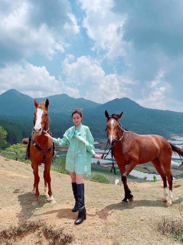 Quần tàng hình lộng hành showbiz Việt: Mặc đẹp thì ít, éo le rõ nhiều-4