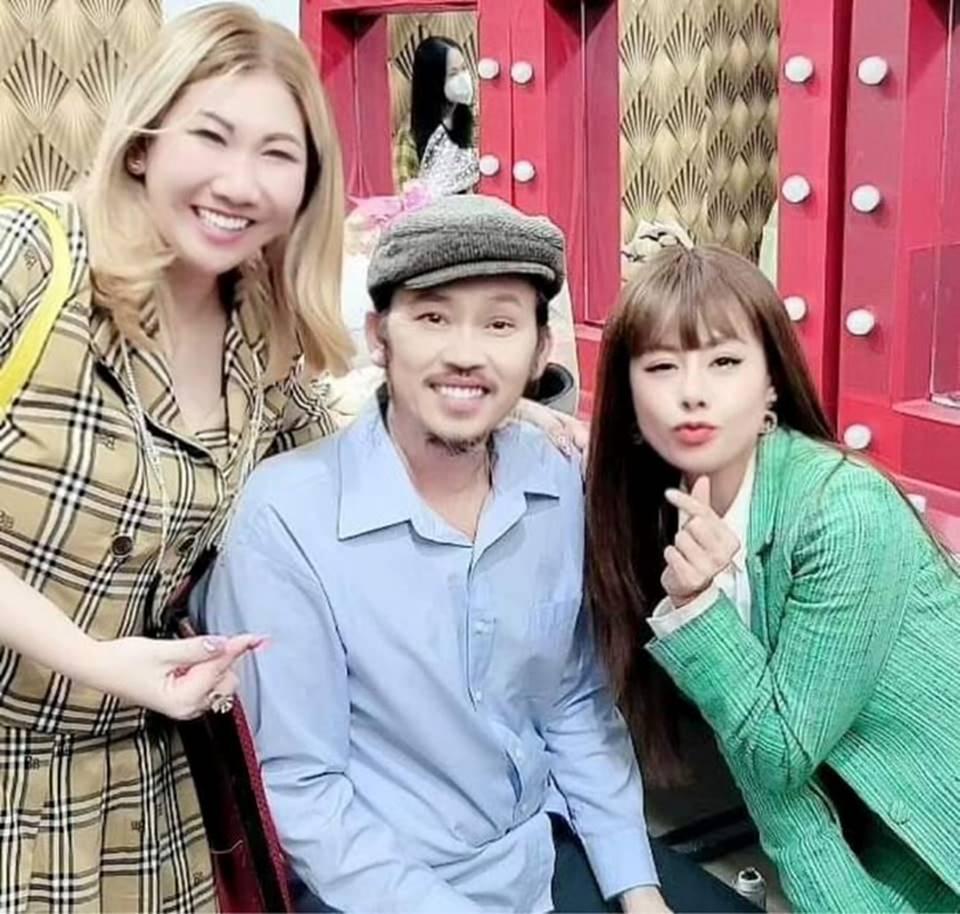 Nam Thư đáp trả về việc nịnh Hoài Linh, nói rõ clip lên tặng hoa đi-4