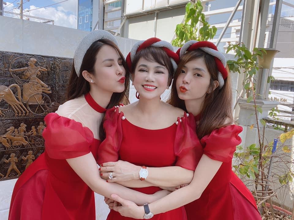 Diệp Lâm Anh được bố mẹ chồng yêu thương cỡ nào?-17