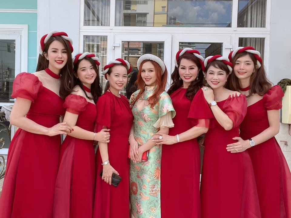 Diệp Lâm Anh được bố mẹ chồng yêu thương cỡ nào?-15