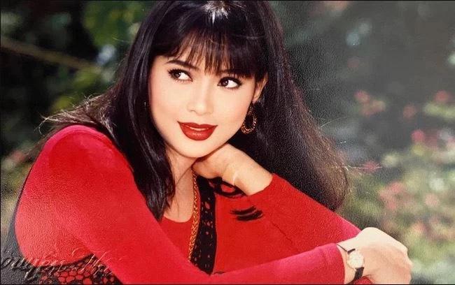 Tỷ phú si tình dâng đế chế cho mỹ nhân, trên thương trường quyền lực, ở nhà nuông chiều con-2