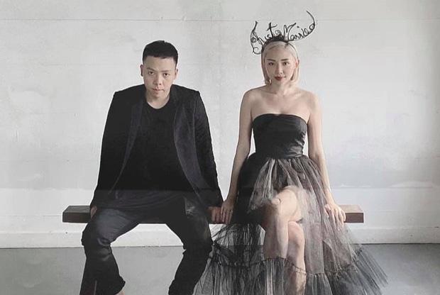 Tóc Tiên tựa vào Hoàng Touliver, nhìn xuống chân thấy hơi lạ-4