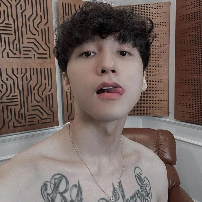 Sơn Tùng M-TP gây sốt khi đổi kiểu tóc mới cực xịn xò-3