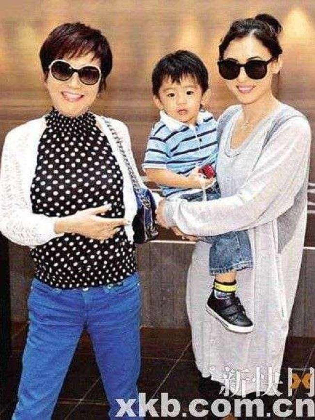 Tạ Đình Phong hiếm hoi kể về mẹ ruột là Hoa hậu Hong Kong-4