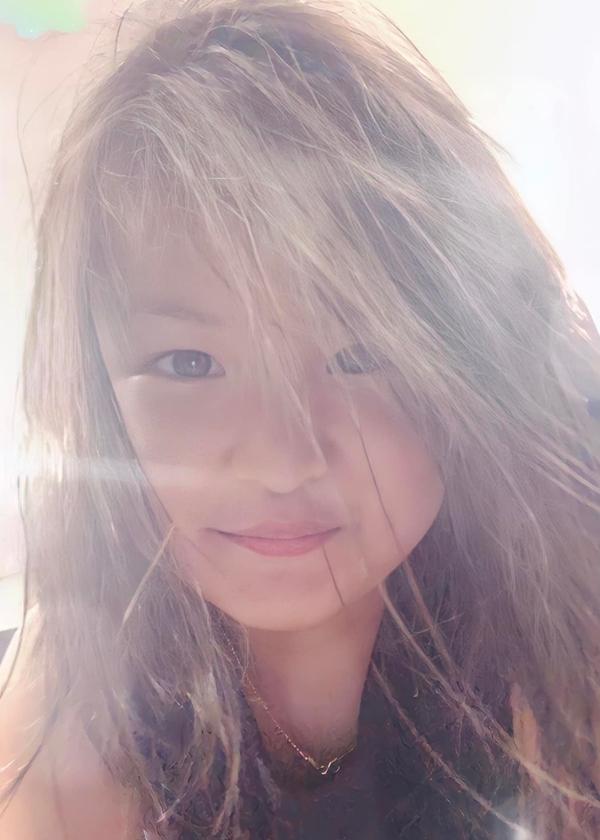 Từ Mỹ về Việt Nam còn chờ cách ly theo quy định, Lam Trường xót xa khi nghe con gái tâm sự với người chị: "Đừng mở nhạc, Bì nhớ Ba, Bì buồn".