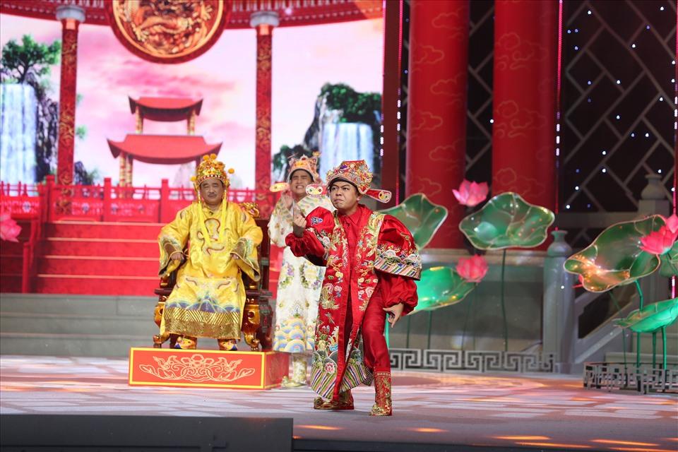 Netizen tranh cãi xem ảnh Nam Tào - Bắc Đẩu mới tại Táo Quân 2022-2