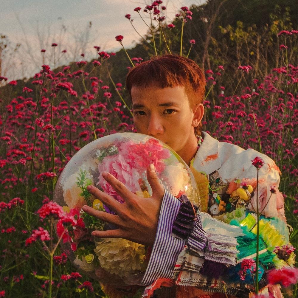 Ca sĩ Việt tự đăng clip hát live một trời một vực so với phòng thu-2