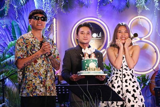 Đêm nhạc sinh nhật của Mỹ Tâm tràn ngập cảm xúc và điều mới lạ