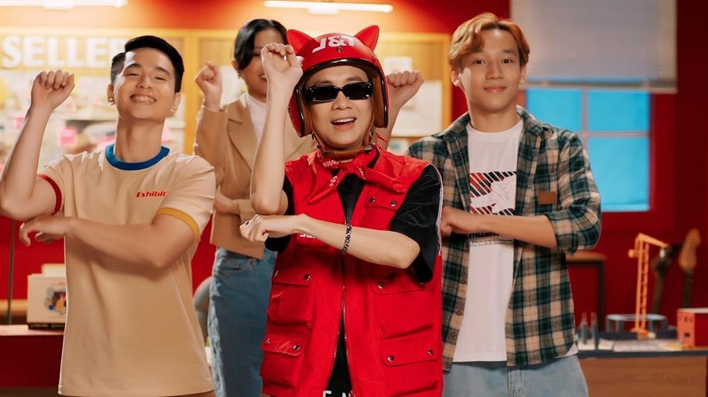 Justa Tee gây bão với MV Tết O-đờ-hỏi-Đỏ-4