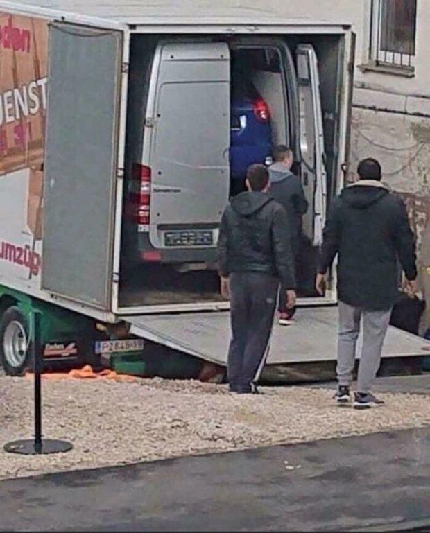 Những pha gói hàng uy tín, tận tâm đến mức khách hàng phát sợ-3